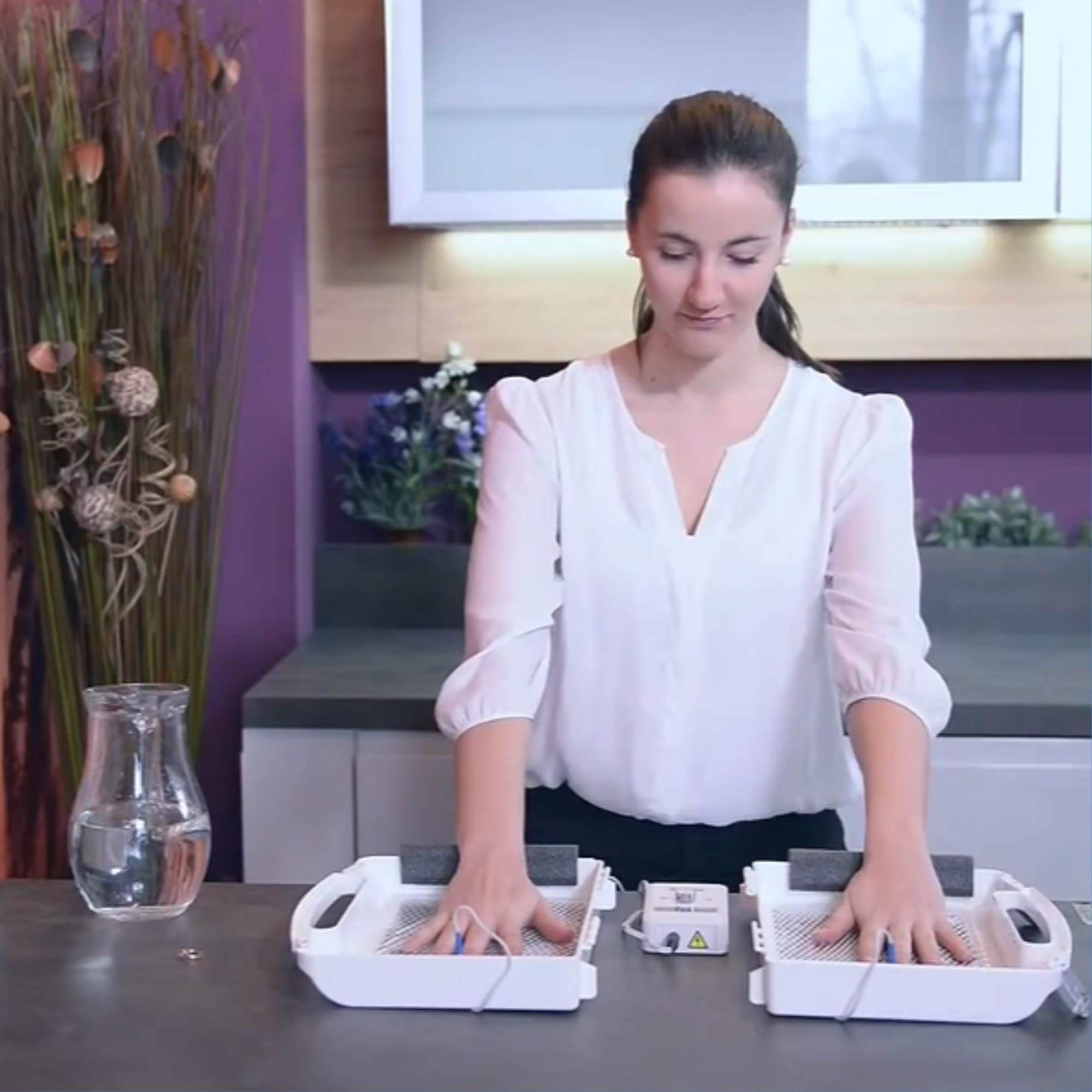 Sweat Guard Iontophoresis Machine- hands.